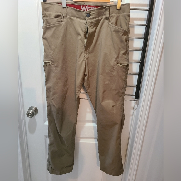 wrangler pants 38x32 - Picture 2 of 6